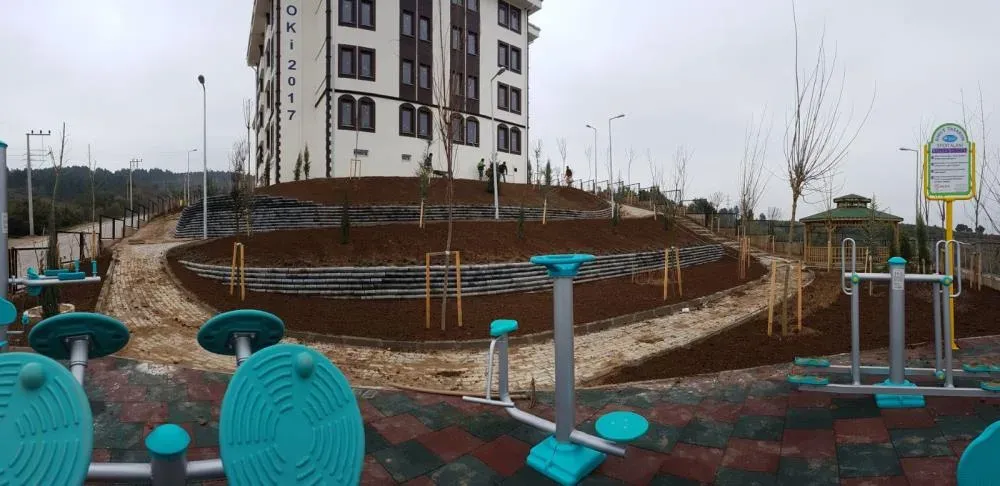 Kocaeli İli, Derince İlçesi, 138 Adet Konut, Ticaret Merkezi, Cami ile Adaiçi, Genel Altyapı ve Çevre Düzenlemesi İnşaatı — 5. görsel