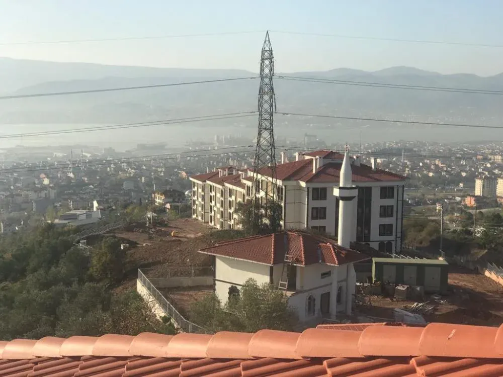 Kocaeli İli, Derince İlçesi, 138 Adet Konut, Ticaret Merkezi, Cami ile Adaiçi, Genel Altyapı ve Çevre Düzenlemesi İnşaatı — 13. görsel