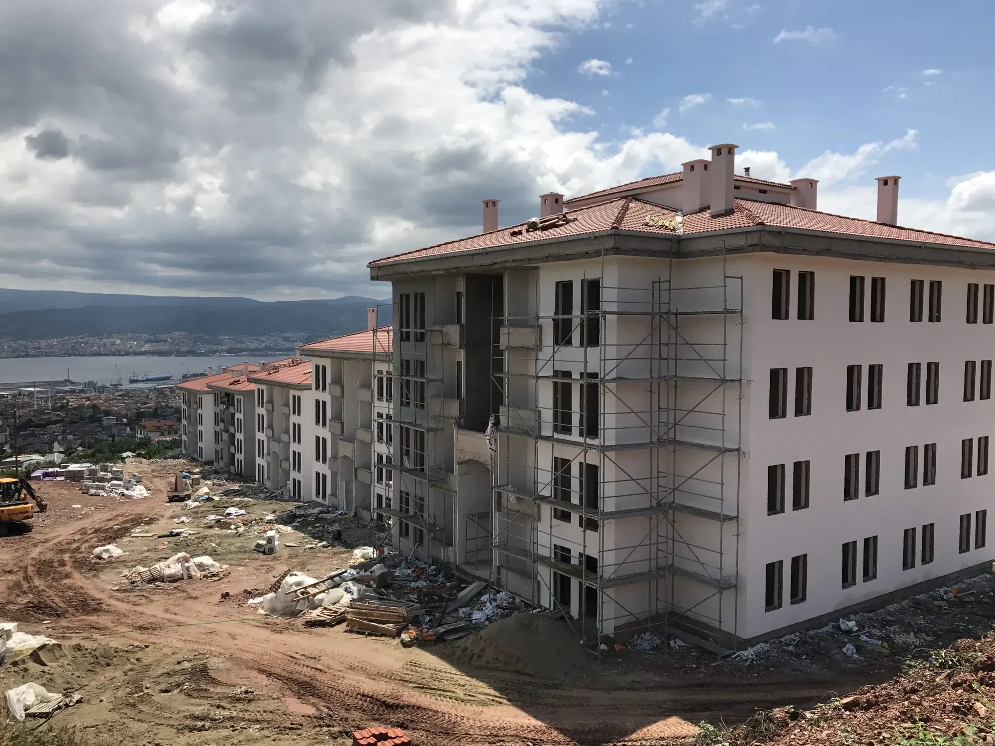Kocaeli İli, Derince İlçesi, 138 Adet Konut, Ticaret Merkezi, Cami ile Adaiçi, Genel Altyapı ve Çevre Düzenlemesi İnşaatı — 18. görsel