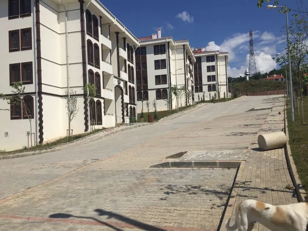 Kocaeli İli, Derince İlçesi, 138 Adet Konut, Ticaret Merkezi, Cami ile Adaiçi, Genel Altyapı ve Çevre Düzenlemesi İnşaatı — 24. görsel
